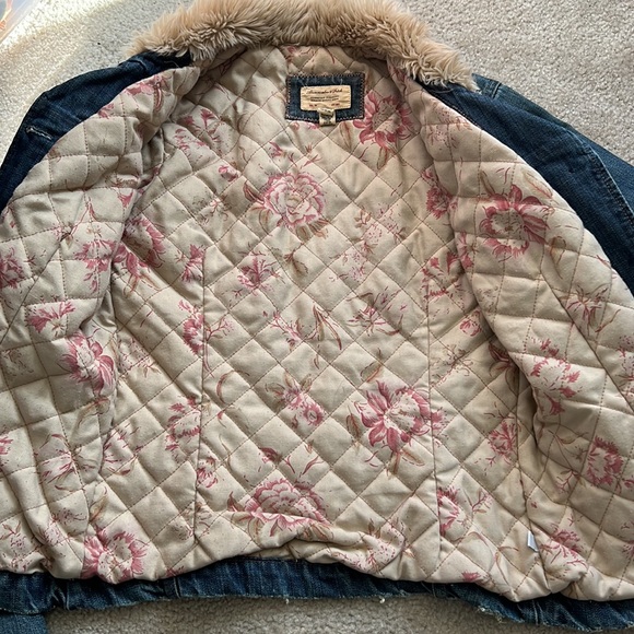 Vintage Abercrombie & Fitch Quilted Jean Jacket w/ faux fur - Picture 2 of 4